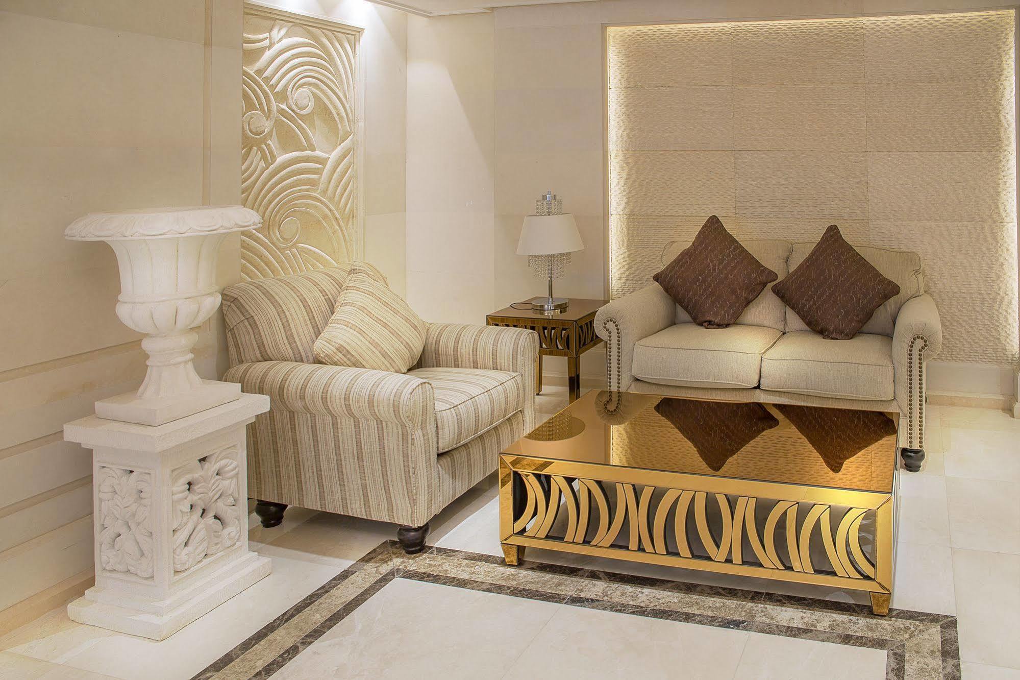 Adams Hotel Kuwait City Exterior foto